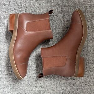 Cole Haan Mara Chelsea Boots Size 8